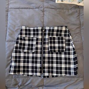 TGLA Black & White Plaid Mini Skirt | Size Small
